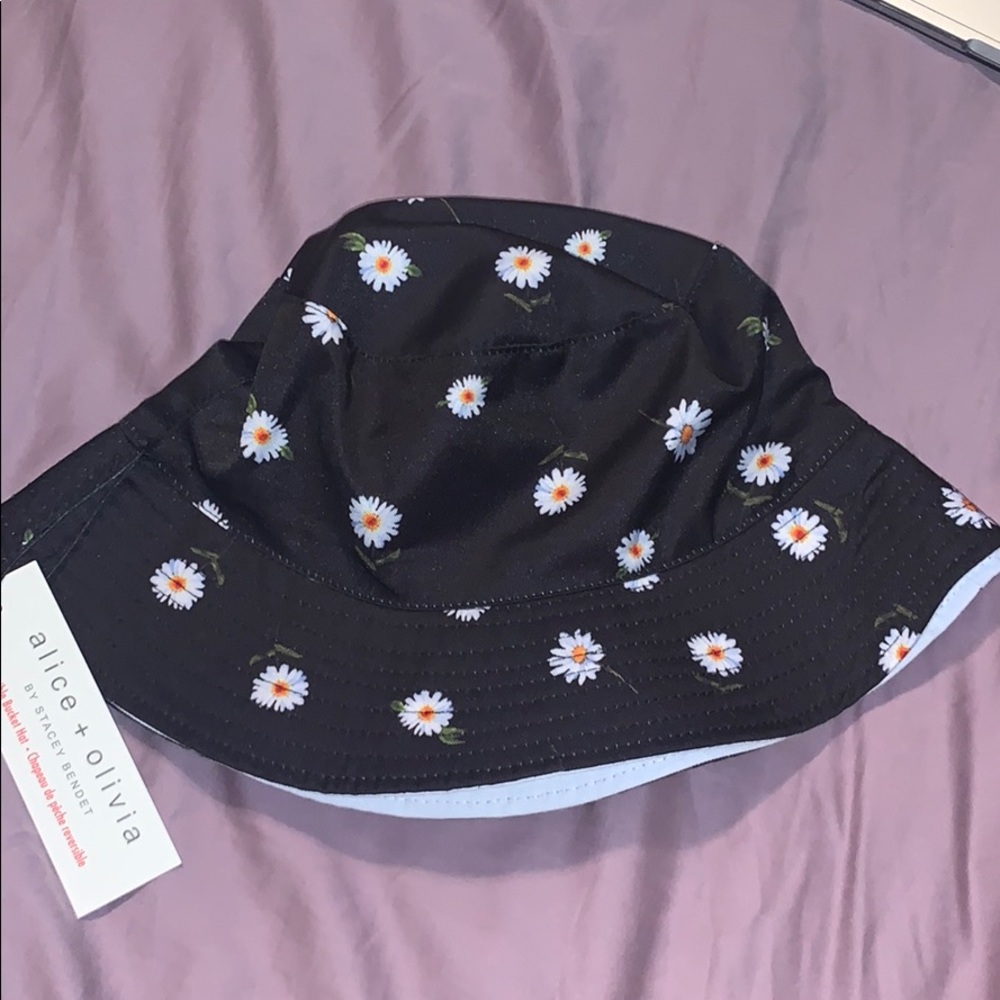 alice + olivia reversible bucket hat